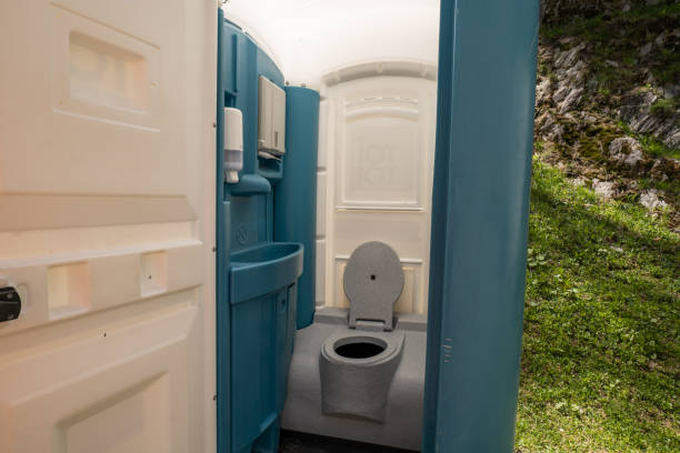 Best Luxury portable toilet rental  in Black Creek, WI